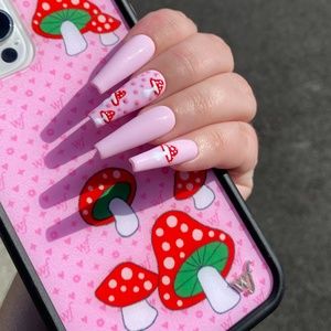 Pink Press On Nails